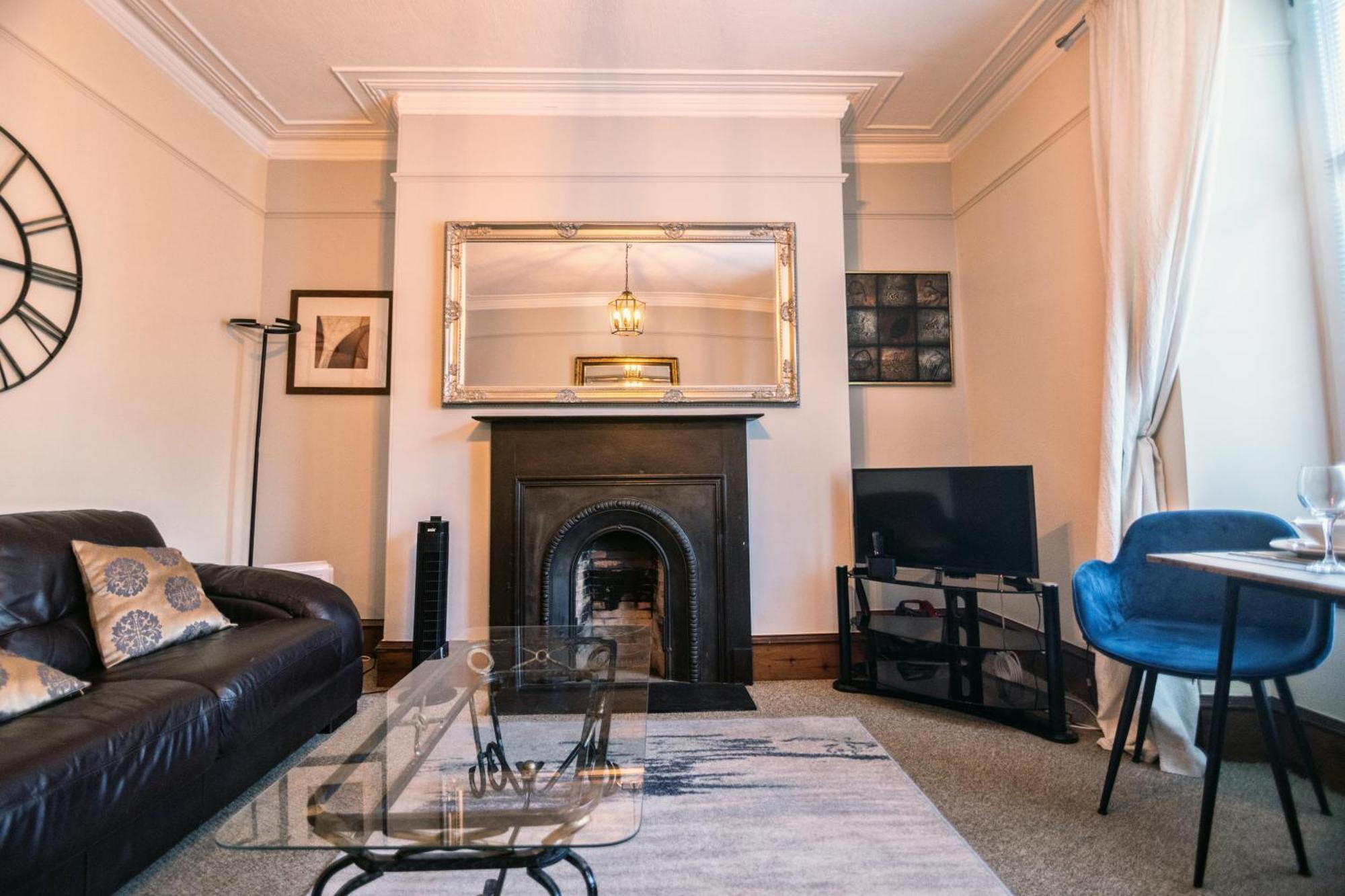 Summit Apartment - Cozy Aberdeen West End Flat Prime Location - Perfect For Short Or Long Stay - 1 Bedroom Buitenkant foto