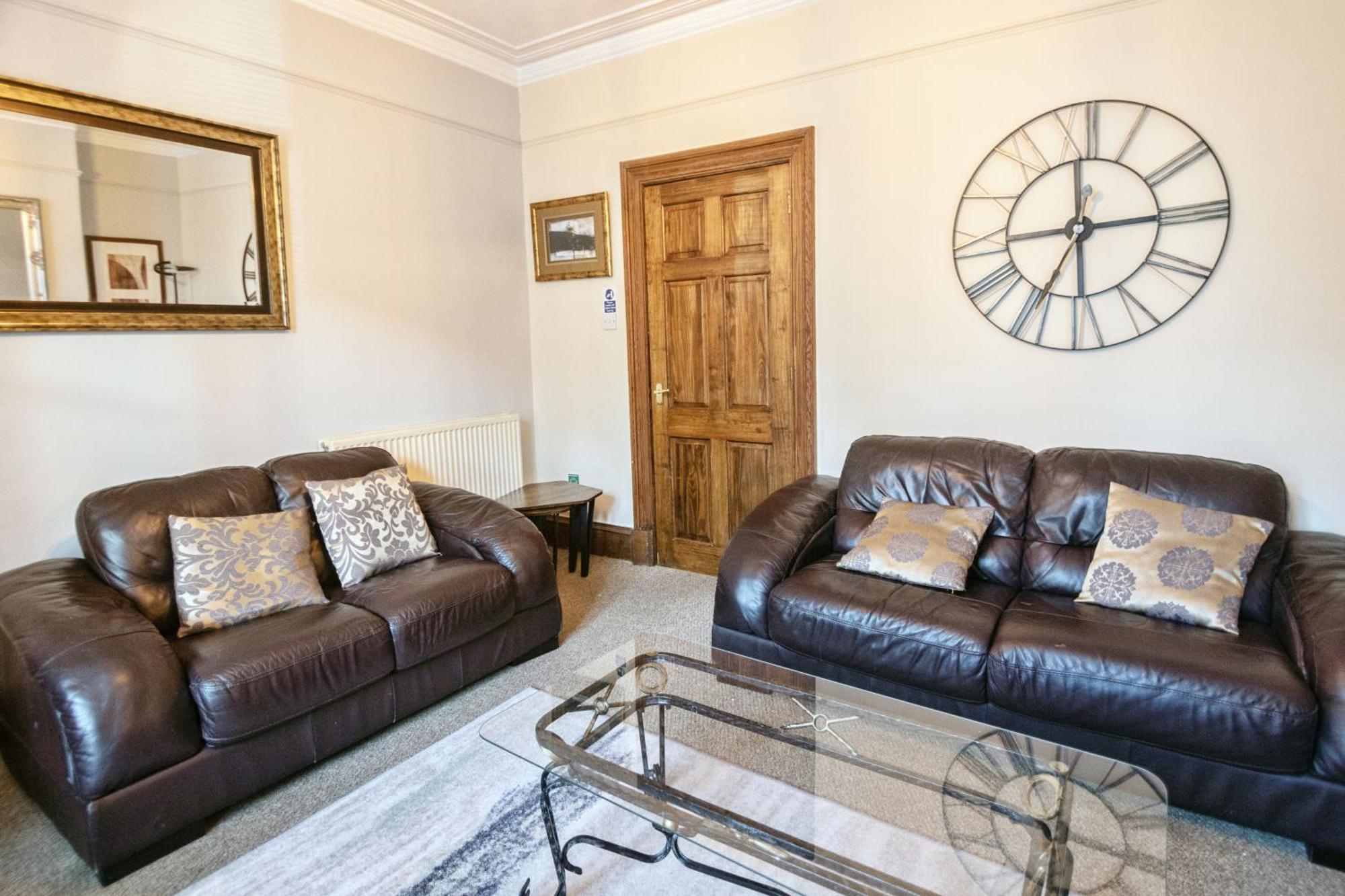Summit Apartment - Cozy Aberdeen West End Flat Prime Location - Perfect For Short Or Long Stay - 1 Bedroom Buitenkant foto